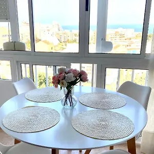 Iris Vistas Sea & Sun Apartment